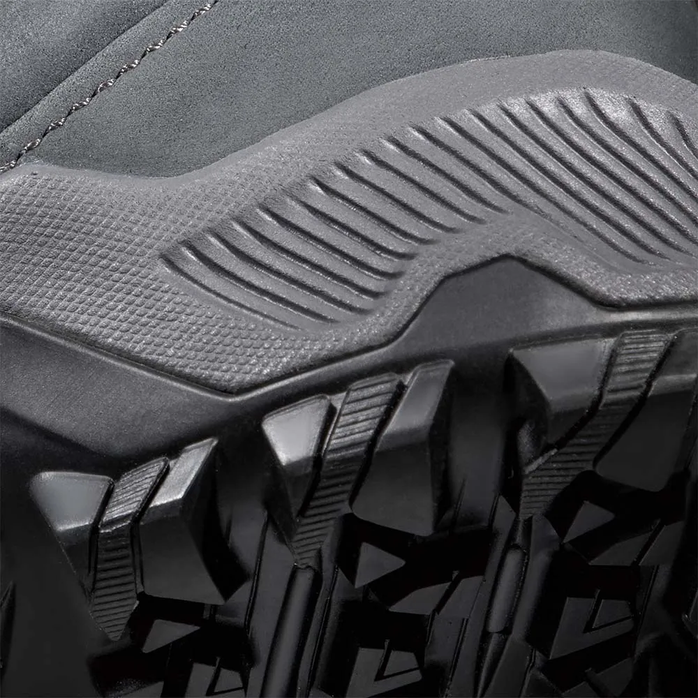 Nova IV Mid GTX - Black/Red