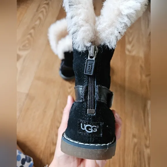 UGG Toddler Girl Boots Size 10